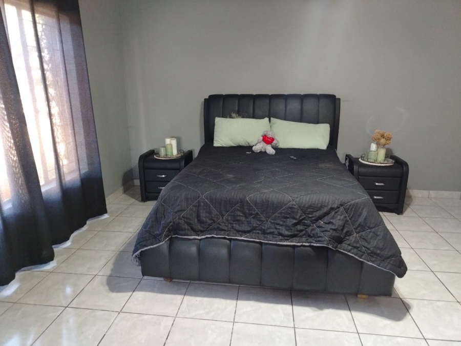 3 Bedroom Property for Sale in Rustenburg Central North West